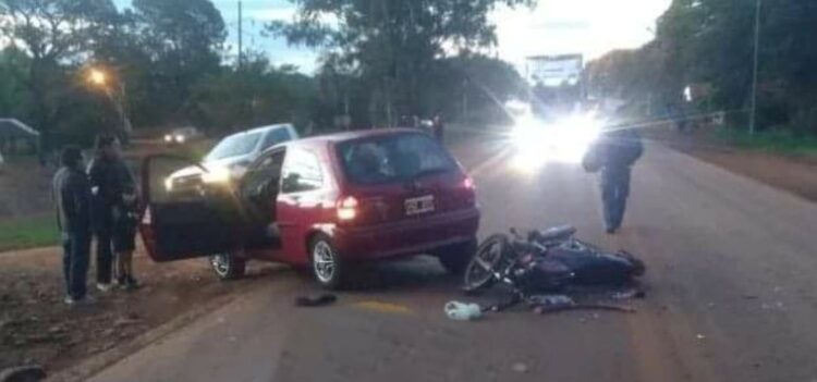 ACCIDENTE ENTRE AUTO Y MOTO EN VIRASORO – UN HERIDO