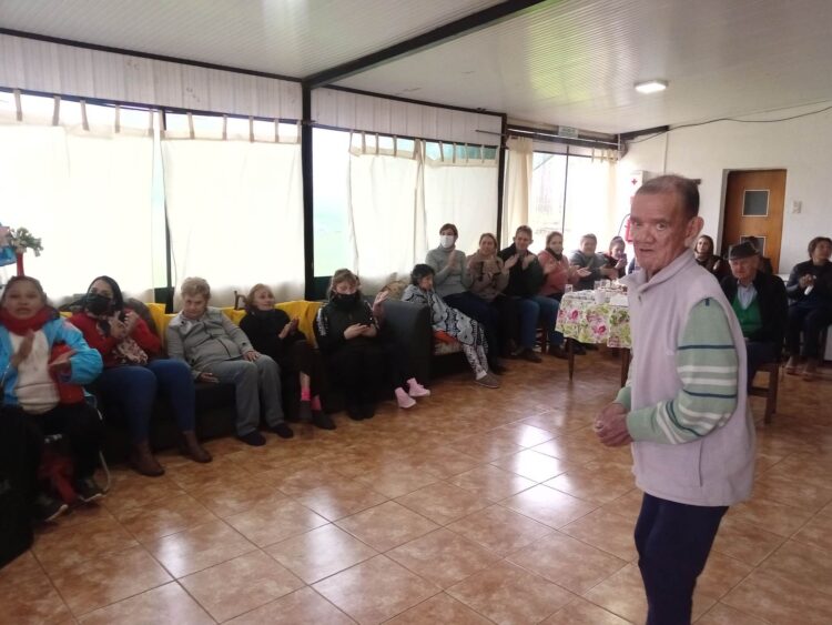 FESTEJO CON ABUELOS: “36 ANIVERSARIO DEL HOGAR DE ANCIANOS” DE VIRASORO
