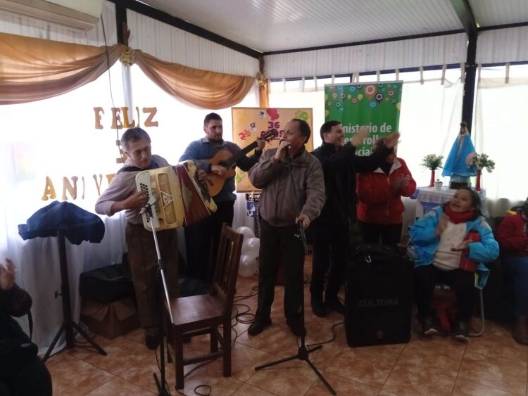 FESTEJO CON ABUELOS: “36 ANIVERSARIO DEL HOGAR DE ANCIANOS” DE VIRASORO