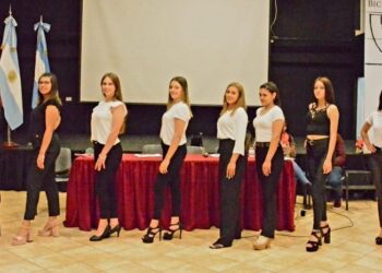 SE PRESENTARON LAS CANDIDATAS A REINA DEL MATE Y LA AMISTAD