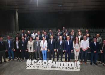 GUSTAVO VALDÉS Y RODRÍGUEZ LARRETA AL FRENTE DE UNA REUNIÓN CON INTENDENTES DE TODO EL PAÍS