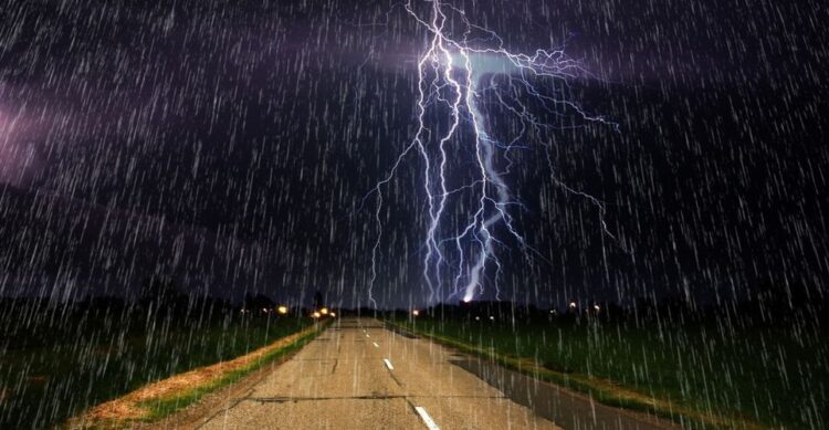 ADVEDRTENCIA NARANJA POR LLUVIAS Y TORMENTAS EN MISIONES Y CORRIENTES