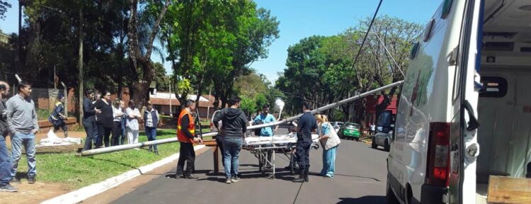 UN TRABAJADOR HERIDO AL CAERSE JUNTO A UNA COLUMNA DE ALUMBRADO PÚBLICO EN VIRASORO