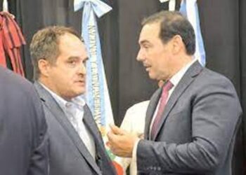 VALDÉS RECLAMÓ VIVIENDAS, AEROPUERTOS Y OTRAS CUESTIONES