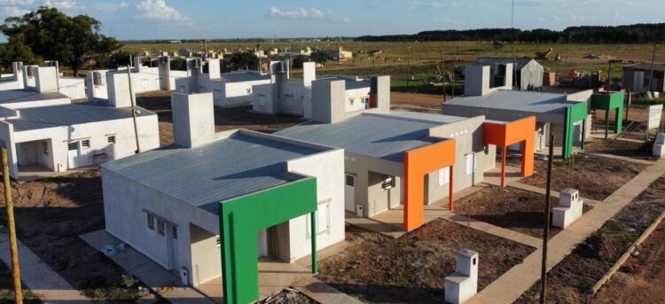 IMPORTANTE AVANCE EN 100 VIVIENDAS Y EN TRABAJOS DE SANEAMIENTO EN SANTO TOMÉ