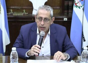 SUELDOS ESTATALES CORRIENTES: 50 % DE AUMENTO A ASIGNACIONES FAMILIARES Y 15 % EN SUELDOS