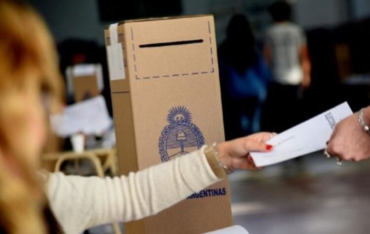 SE DIERON A CONOCER LOS CANDIDATOS A SENADORES Y DIPUTADOS PROVINCIALES PARA EL 11J