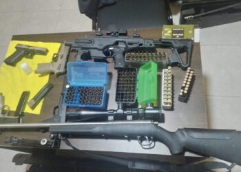 DETENIDOS CON UN ARSENAL EN PARAJE GALARZA