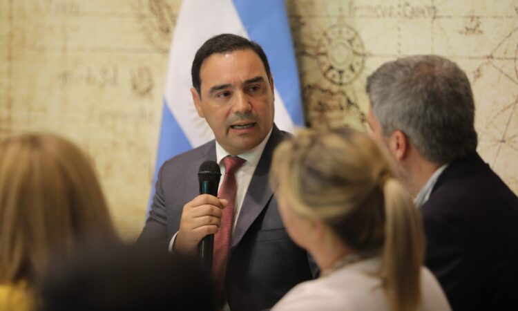 EL INTENDENTE K DE VIRASORO NO PUDO CON ECO + VAMOS CORRIENTES