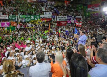 ARROLLADORA VICTORIA DE ECO + VAMOS CORRIENTES – LOGRÓ 11 DIPUTADOS Y 4 SENADORES