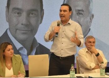 VALDÉS: “HAY QUE RESOLVER LOS PROBLEMAS DEL PAÍS CON UNA MIRADA FEDERAL”