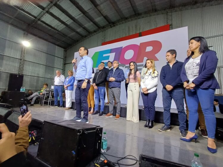 IMPONENTE Y MULTITUDINARIO ACTO DE ECO + VAMOS CORRIENTES EN VIRASORO CON LA PRESENCIA DE GUSTAVO VALDÉS