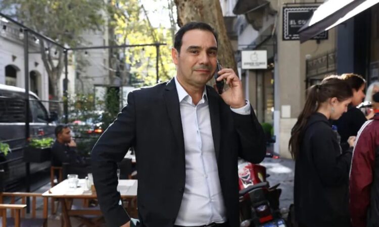 VALDÉS: “VOY A VOTAR POSITIVAMENTE A UNO DE LOS DOS CANDIDATOS… NO EN BLANCO”