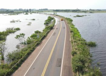 INTERRUMPEN EL TRÁNSITO EN HORARIO NOCTURNO ENTRE SANTO TOMÉ Y VIRASOROS
