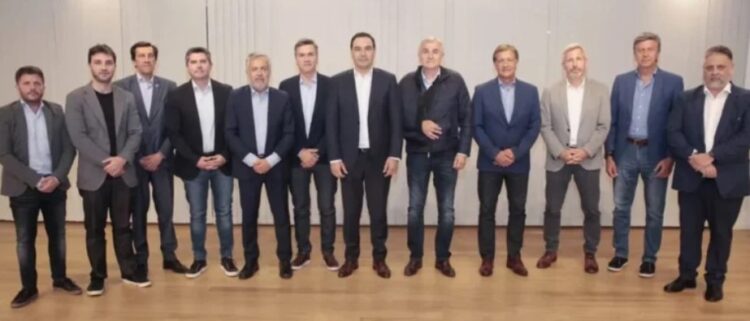 VALDÉS ANUNCIÓ QUE LOS GOBERNADORES DE JXC SE REUNIRÁN CON MILEI