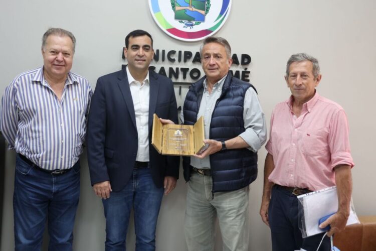 SANTO TOMÉ POLO EDUCATIVO: HISTÓRICA VISITA DEL RECTOR DE LA USAL