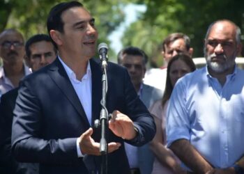 VALDÉS: “LA GENTE LA ESTÁ PASANDO MAL, PERO AGUANTA PORQUE CREE QUE HAY ESPERANZA”