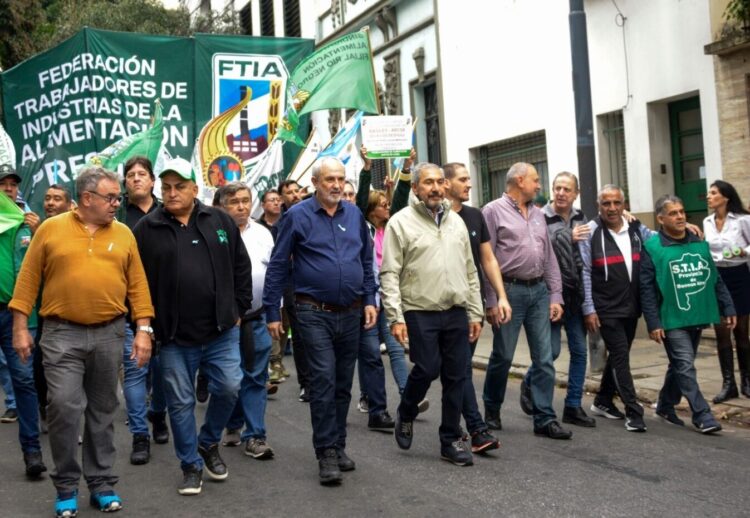 PREOCUPACIÓN EN GREMIO DE LA ALIMENTACIÓN POR FALTA DE AVANCES EN PARITARIAS – ACTIVAN ASAMBLEAS EN TODO EL PAÍS