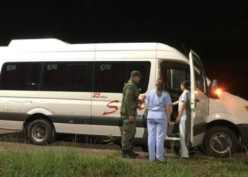UNA MENOR CON PEDIDO DE BÚSQUEDA FUE RESCATADA POR GENDARMERÍA EN UN MINI BUS QUE SE DIRIGÍA A VIRASORO