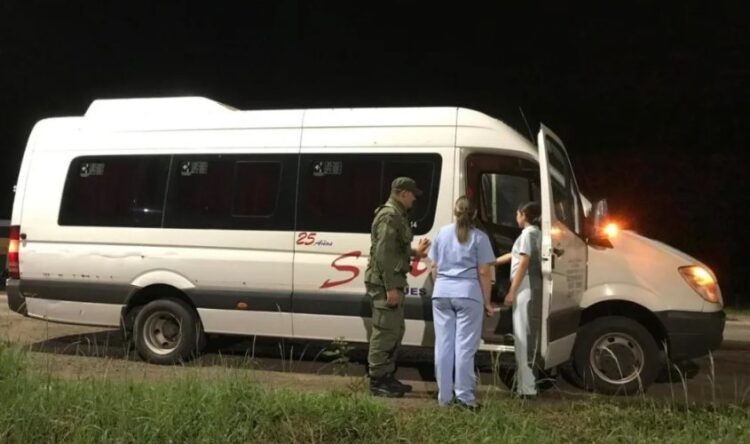 UNA MENOR CON PEDIDO DE BÚSQUEDA FUE RESCATADA POR GENDARMERÍA EN UN MINI BUS QUE SE DIRIGÍA A VIRASORO